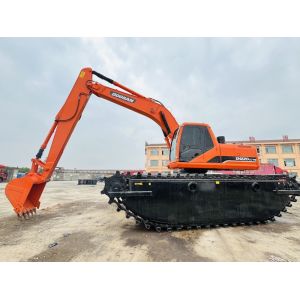 Doosan Used Amphibious Excavator DH220LC-9E With 1 m³ River Cleaning Machine