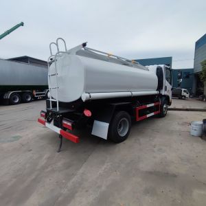 FAW 4x2 Oil Delivery Truck Manual Transmission Tanker Truck