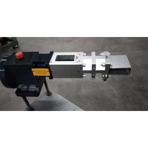 Twin Screw Extruder Vibrating Rotating Side Feeder For Petrochemical Industry