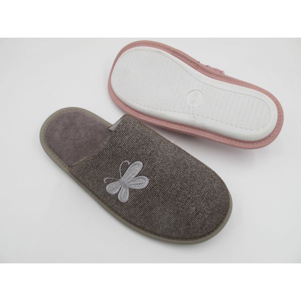 Anti Slip Womens House Slippers With Bow Trims Comfortable Feeling