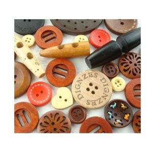 Quality custom made designs nature wooden buttons for sale