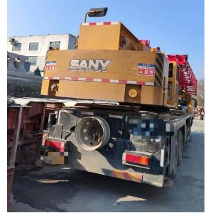 STC400T6 Red and Yellow 40 Ton Truck Crane for Your Construction Needs