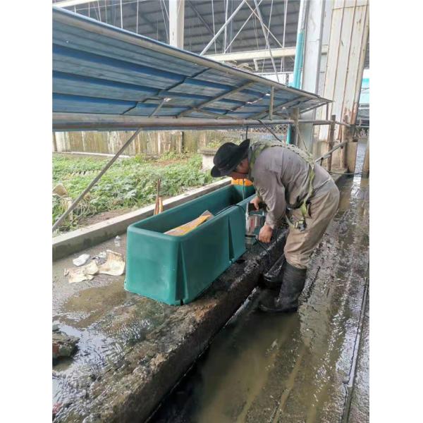 Cow Frost Proof Thermal 98KG Cattle Water Drinkers 560mm Heated Water Trough