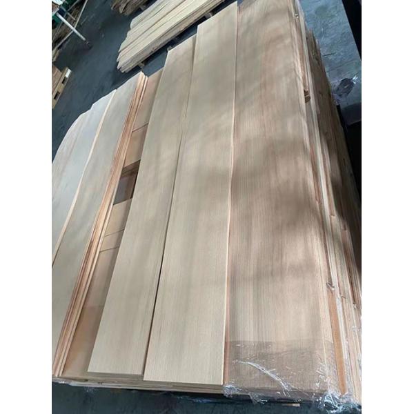 Buy Slice Cut Steamed Beech Wood Flooring Veneer 12% Moisture at wholesale prices
