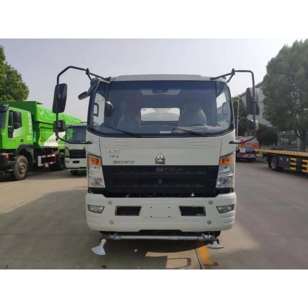 Good Quality HOWO 5000 Litres Water Tanker Truck Water Spray Watering Cart Water Truck