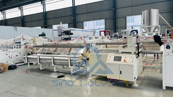 Double Screw WPC PVC Wall Ceiling Panel Machine With Omron / RKC Temperature Meter