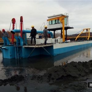 China 14 2000CBM/Hr Sand Dredger Machine Hard Riverbed Mining on sale