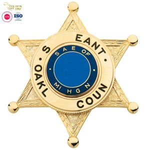 Custom Soft Enamel Pin Badges , Plated Gold Electroplating Metal Star Badge For