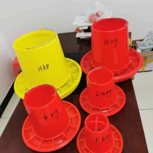 Polypropylene Chicken Pan Feeder Plastic Poultry Feeder For Broiler
