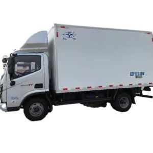 Low Price JMC Truck 4x2 4.2M 5 Ton Refrigerated Truck Freezer Trucks With Single