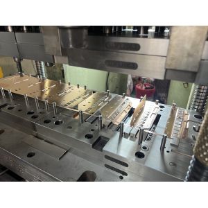 Heavy-Duty Progressive Stamping Die – Accurate Tolerances, Fast Production, Wear