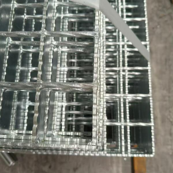 Buy Aesthetically Pleasing Steel Grating, Enhancing Site Image at wholesale prices