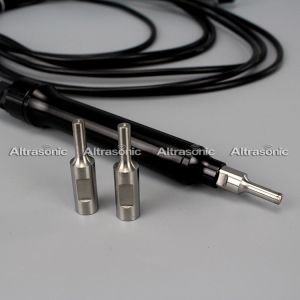Small Ultrasonic Plastic Welding Machine / Ultrasonic Plastic Welder With