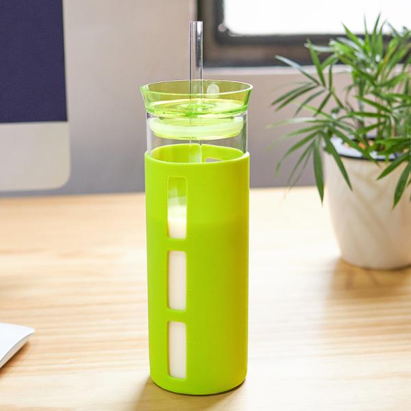 18.5oz Shatterproof Glass Travel Bottle , Borosilicate Water Bottle With Straw
