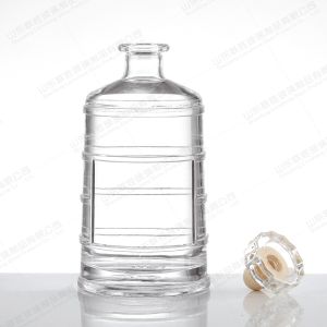 Rubber Stopper Sealing Type Glass Bottle for Rum Gin Tequila Whisky 500ml 700ml