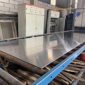 304 2B Stainless Steel Plate Sheet Hot Rolled Slitting Edge