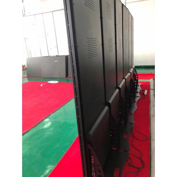 Indoor P2.5mm Creative LED Display 640x1920 3840Hz LED Poster Display