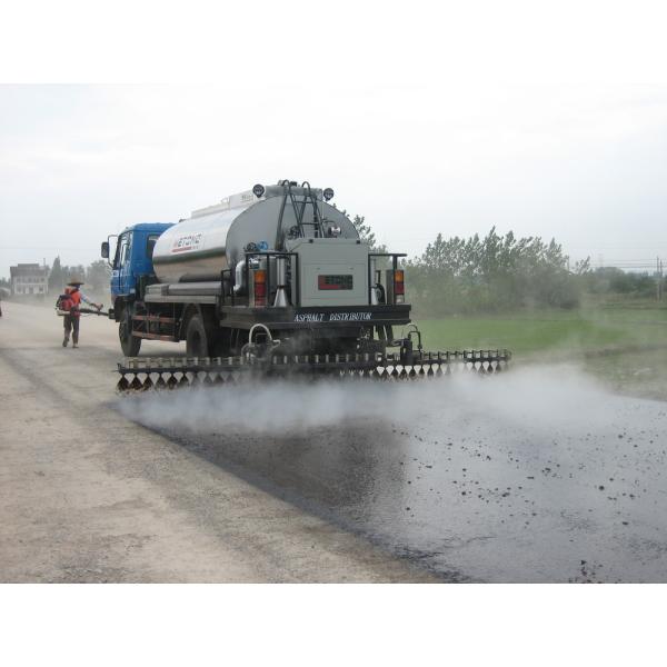 Buy ZZ1167M4611W Asphalt Road Construction Equipment / Bitumen Sprayer Truck at wholesale prices