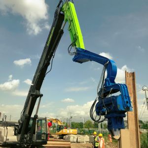China 21m Sheet Pile Driving Equipment Electric Vibro Hammer on sale