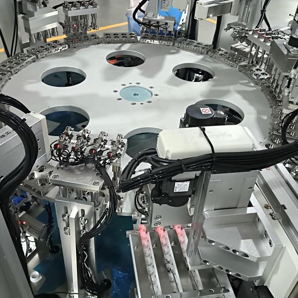 Buy Non-standard Automated Tetra Cap Assembly Machine Accurate Positioning at wholesale prices