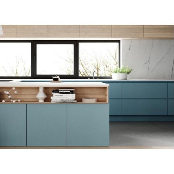 2.2M E1 Grade Contrasting Countertops And Kitchen Island With Drawers On Both Sides