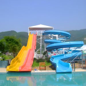 Outdoor Fiberglass Water Slide with Height 5-12 m and Width 0.82-2.5 m for 1
