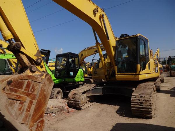 Buy Usee Komatsu Excavator PC240LC-8 for sale at wholesale prices