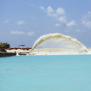 Cummins Mitsubishi Engine Cutter Suction Dredger 22inch For Sea Sand Reclamation