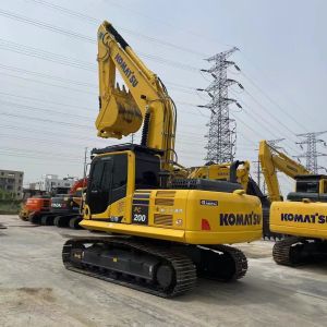 20 Ton Hydraulic Excavator Komatsu PC200 for Middle Crawler Earth Moving