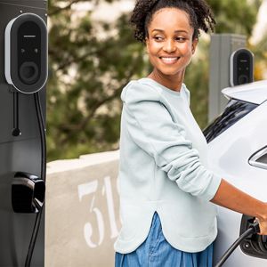 Electric Car AC Wallbox Wall Mount Evse Charger 7KW J1772 Level 2 32A 40A for VW