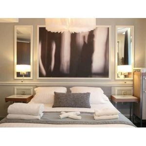 Guinea-Bissau hotel bedroom furniture set from China factory of wood bed with