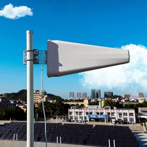 High Frequency Range 698-2690MHz/ 600-6000MHZ Omni-directional Communication