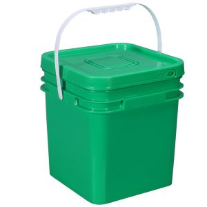 Quality Bulk Square Two Gallon Plastic Buckets With Screw Lids Engine Oil Storage Customized for sale