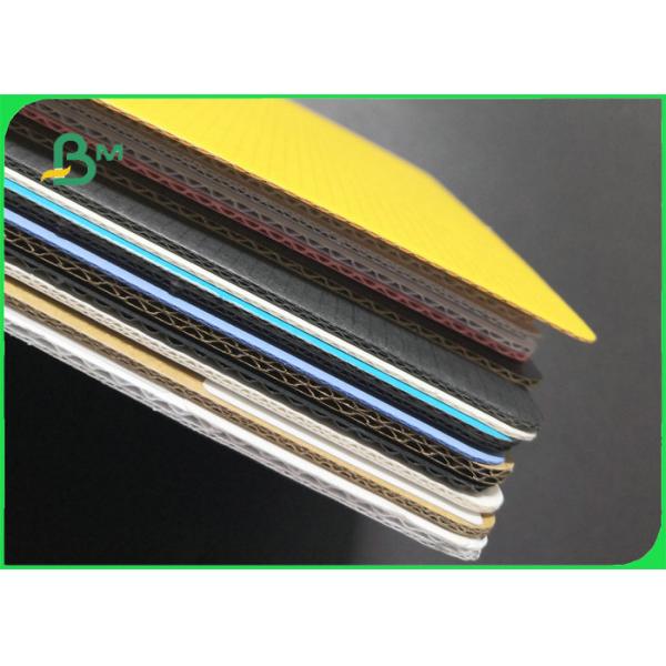 Light Weight 3 Ply Color Corrugated Board For Packaging Boxes 50 * 70cm Light Weight 3 Ply Color Corrugated Board For Packaging Boxes 50 * 70cm