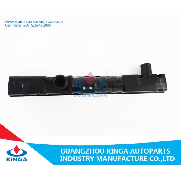 Automotive Parts Plastic Radiator Tank Of Toyota Hiace '88-89 2Y/3Y/4Y Mt For Replacement