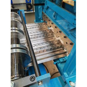 GI Steel Floor Decking Roll Forming Machine For Construction Material