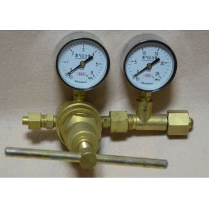 Quality Lightweight Industrial Gas Regulator Oxygen As Service Medium for sale