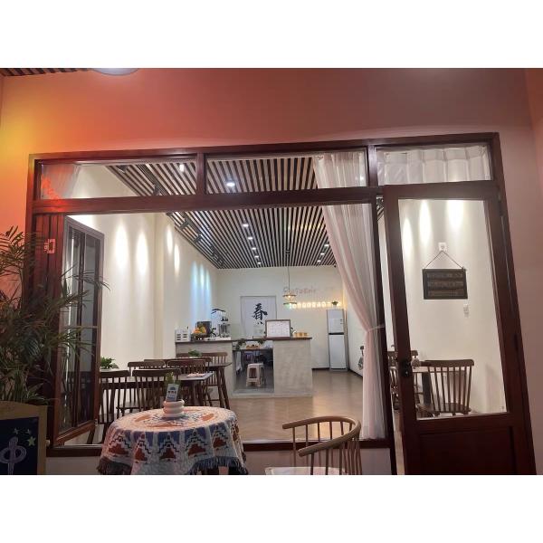 Stack-N-Slide Folding Window System for High-Rise Apartments Combining Space