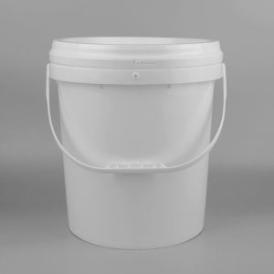 Red Plastic Frost Resistant Painting Receptacle