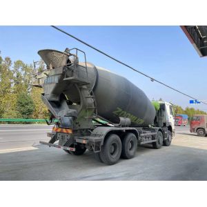 Zoomlion Used Cement Truck ZZ1317N3667E1 9.726L Engine displacement