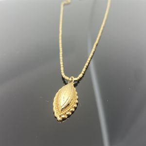 Dainty 18kt Yellow Gold Pendant Necklace