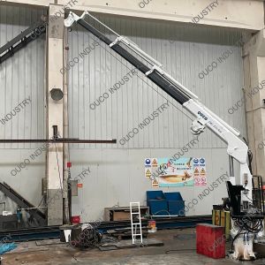 Quality Hydraulic Power Marine / Deck Crane Telescopic Boom Pedestal for sale