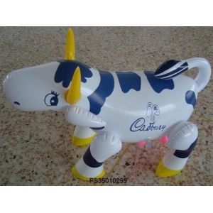 Customized vivid designed pvc inflatable cow animal,dairy cattle toys