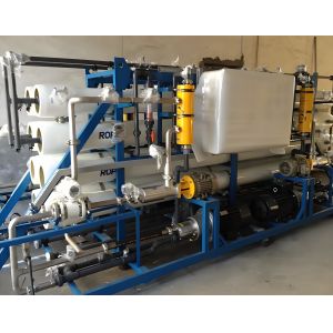 Danfoss / Grundfos Pump Seawater Desalination System With 6.5Mpa Operating Pressure