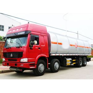 8X4 LHD Euro2 336HP Oil Tank Truck , 30CBM Crude Oil Transportation Trucks