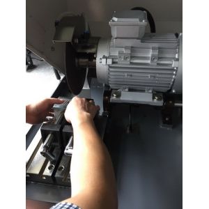 Abrasive Metallurgical Cutting Machine with Cooling Device for Specimen