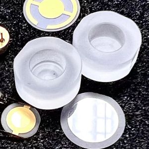 Piezoelectric Quartz Endcap For Thickness Shear Mode Pressure Sensing