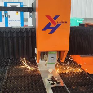 3000*1500mm CNC Fiber Laser Cutter 3000W 6000W 12000W Max Raycus For Sheet Metal