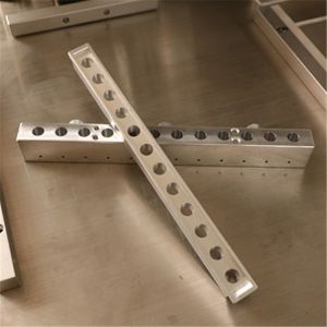 China Air Blown Bird'S Beak Lipstick Mold Kit 12 Holes Custom Logo on sale