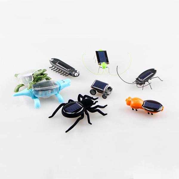 Customized Solar Powered Spider Fun Student Plastic Insect Toys